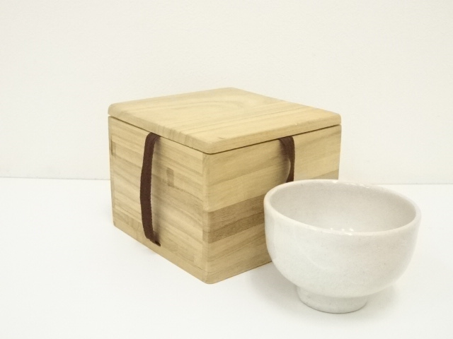 道具 ] - 道具 作家物 白釉茶碗（保護箱）ネットショップ圭 netshop